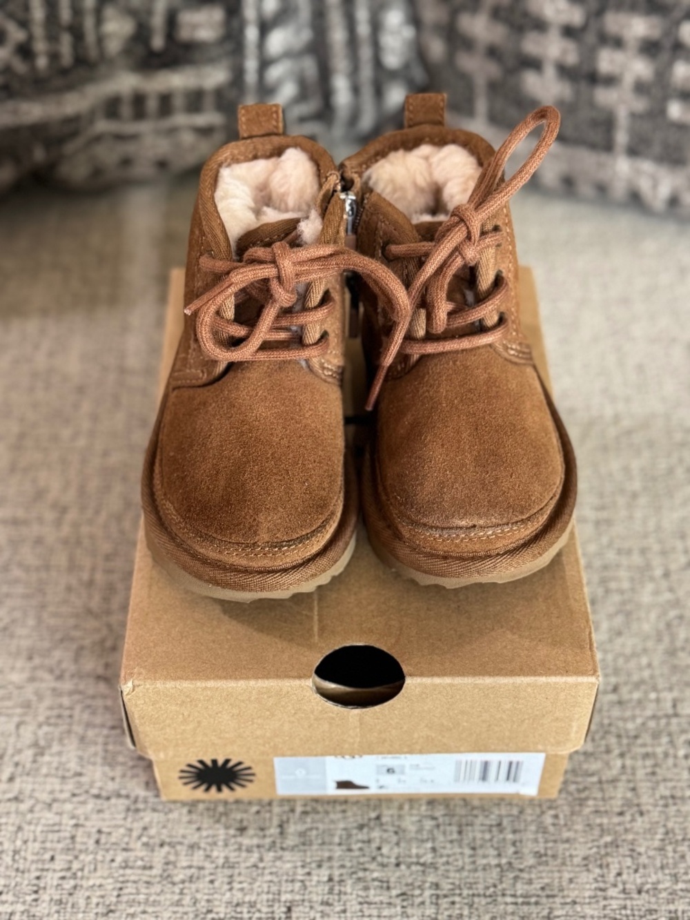 UGG Neumel II